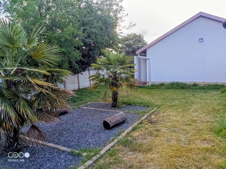 4 Bedroom Property for Sale in Langenhovenpark Free State
